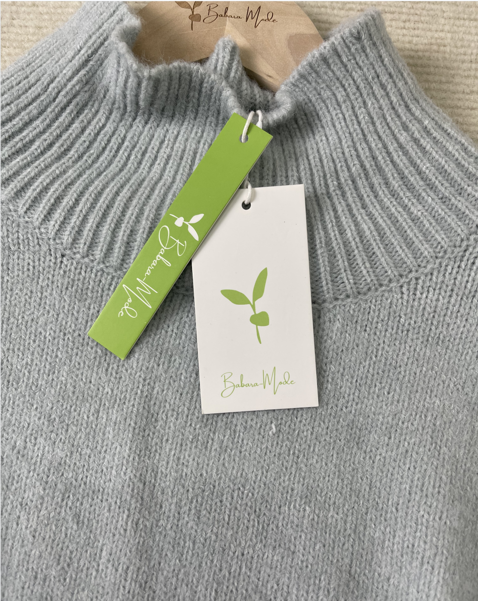 EcoExotica® - Unverwechselbarer schlichter Pullover mit hohem Halsausschnitt