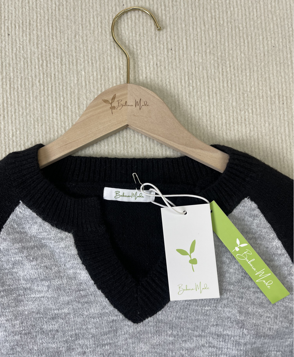 HerbstTrend® - Bequemer Pullover mit V-Ausschnitt und Farbblock