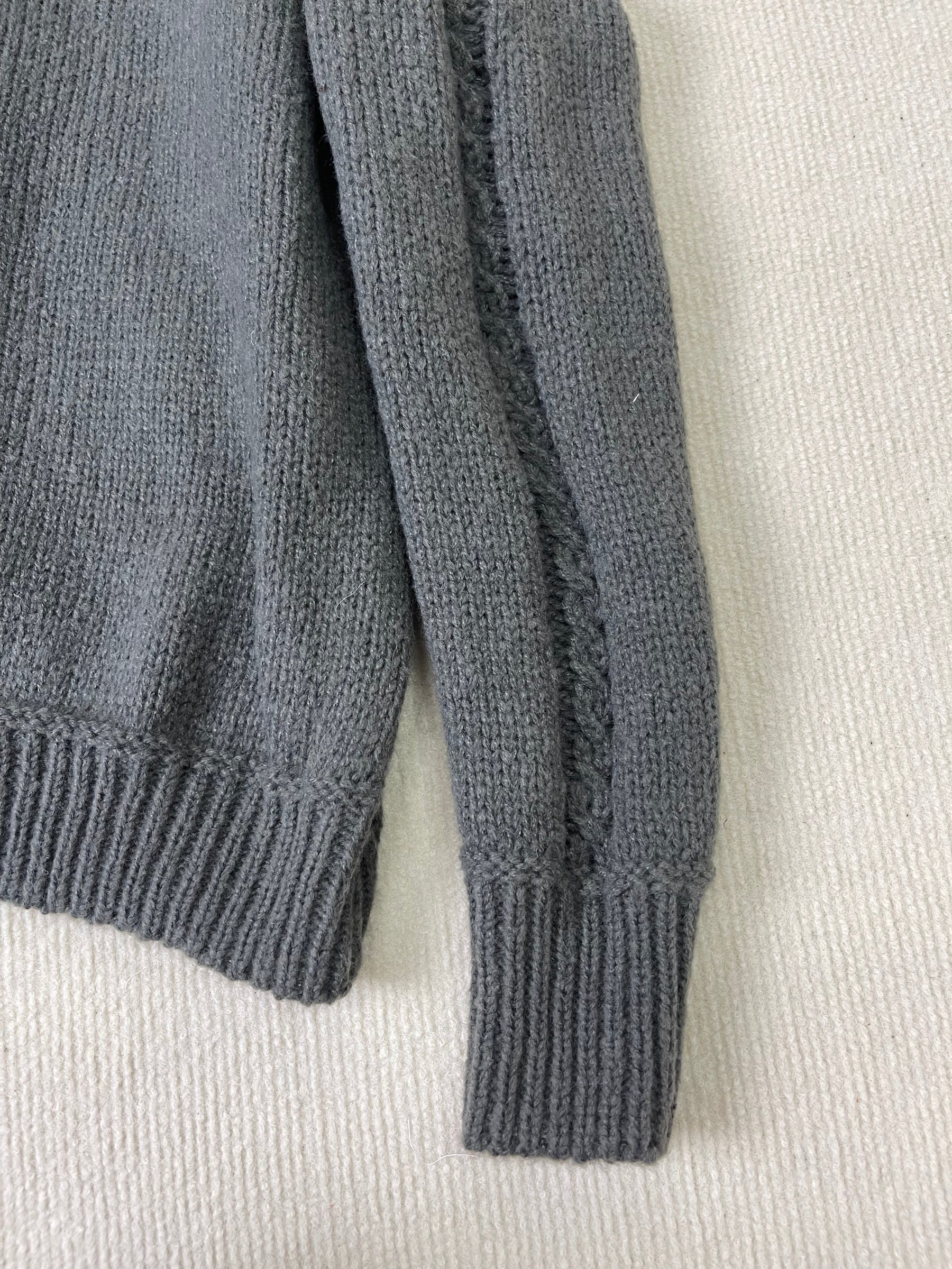 Naturlux® - Einfacher langärmeliger Pullover mit Rundhalsausschnitt