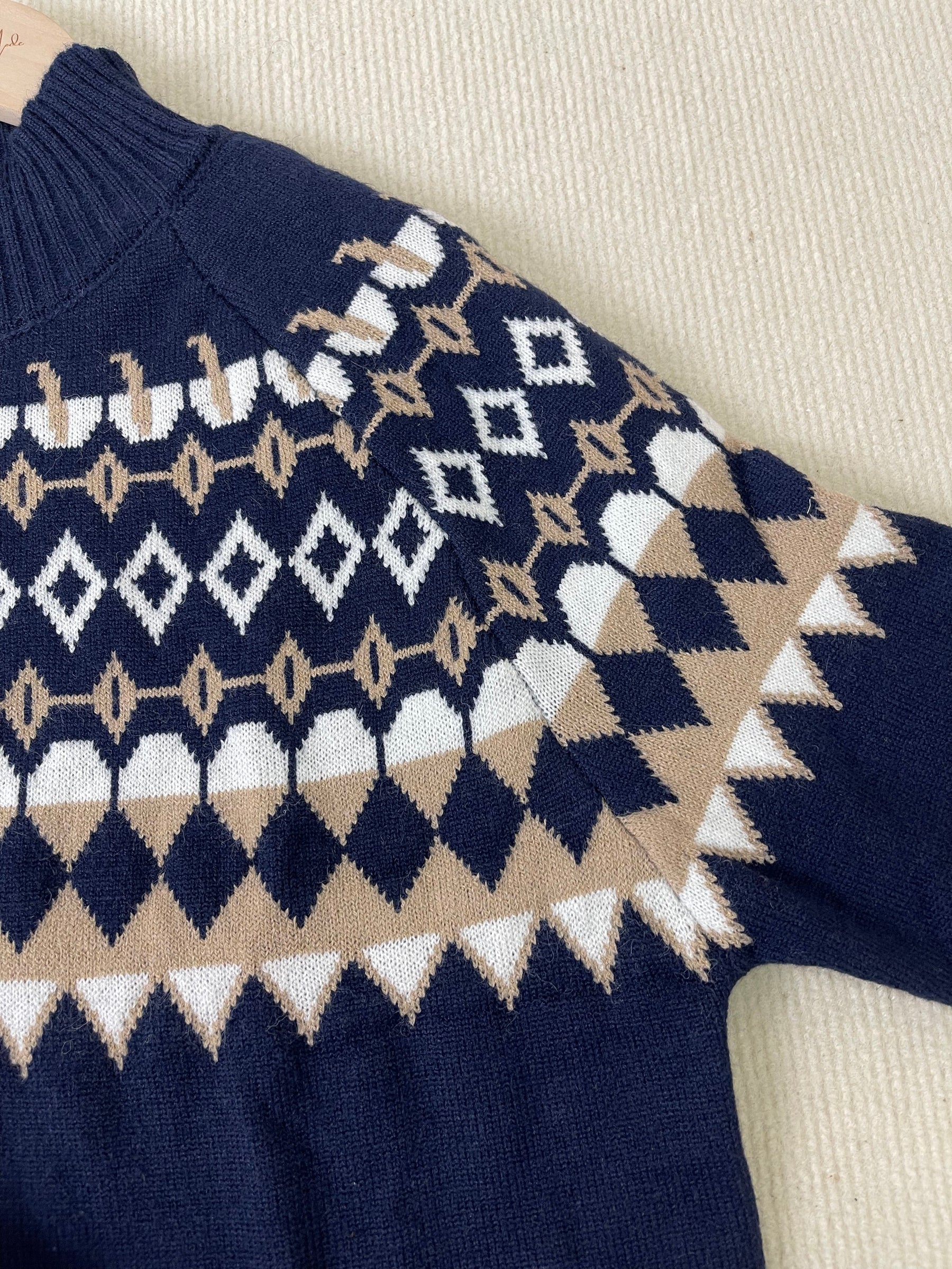 StrickSinn® - Blauer langärmeliger geometrischer Pullover